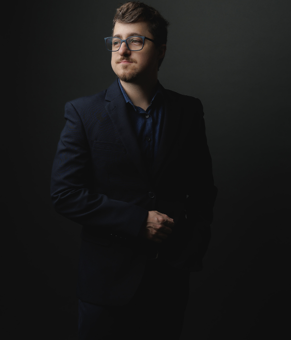 Dr. André Venturini de Oliveira